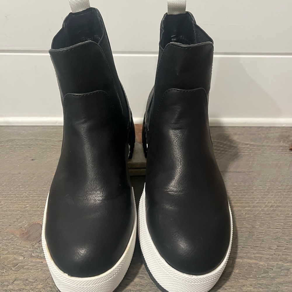 MIA Alexander Black and White Platform Ankle Boots Size 6 - Picture 4 of 7